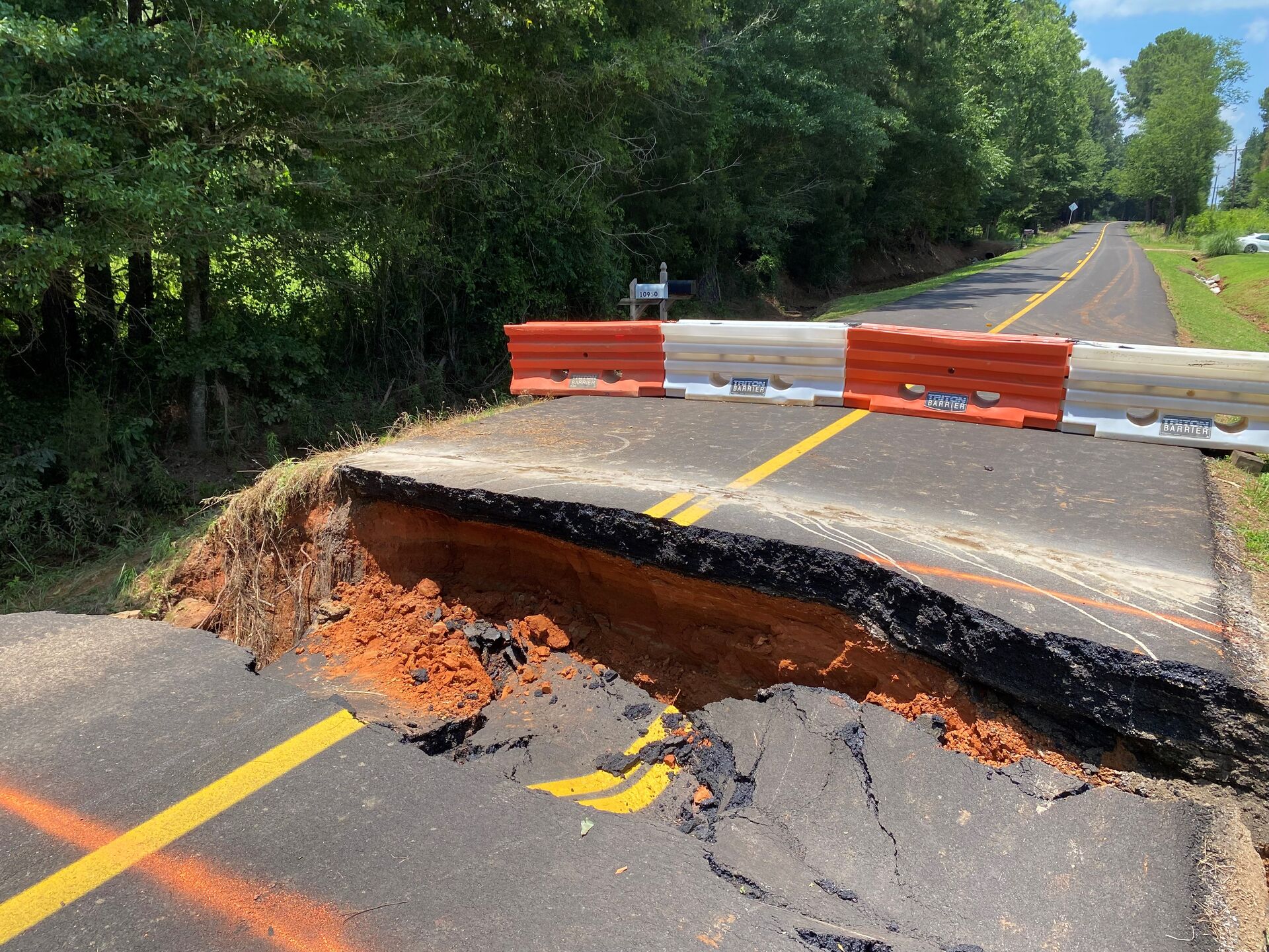 Traffic Advisory: State Route 427 CLOSED in Neshoba County