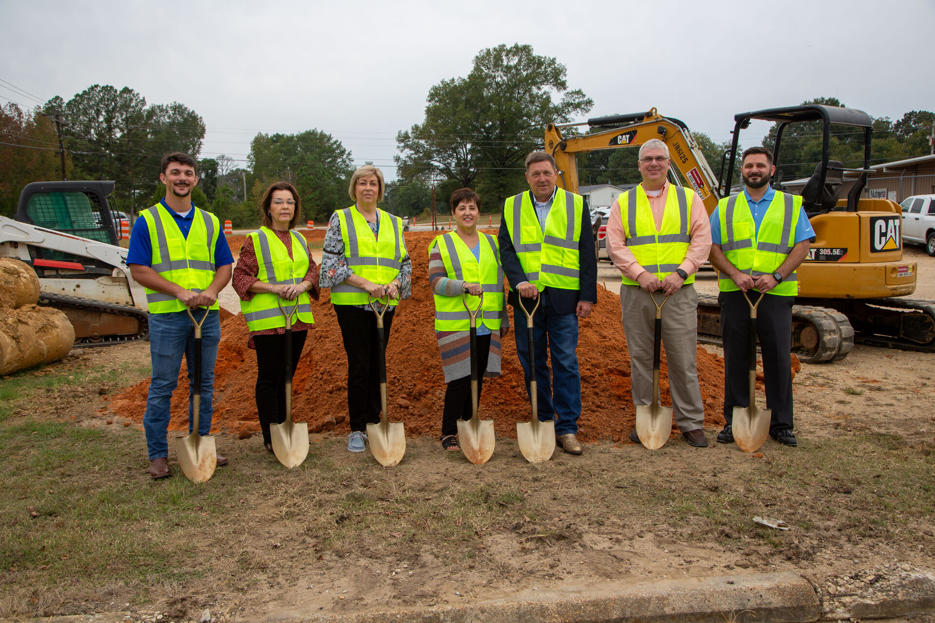 Officials Break Ground On Sidewalk Project In Jumpertown